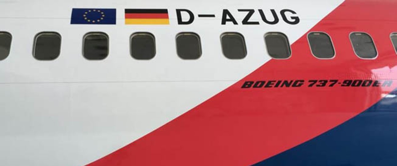 Boeing 737 mit der Registrierung D-AZUG: Steht zurzeit in Antalya.