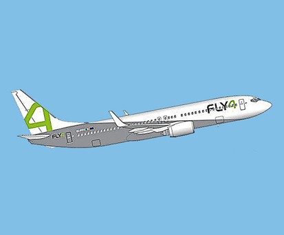 Eine Boeing 737 von Fly 4: So präsentiert sich die neue Wet-Lease-Fluggesellschaft.