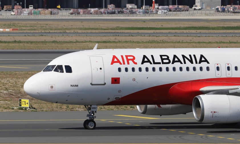 Ex-Air-Albania-Airbus ist in Russland wider aufgetaucht: Das Flugzeug ist über den Oman nach Moskau geflogen.