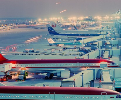 Terminal 2 im Jahr 1999: Beim Start ein hochmodernes Gebäude.