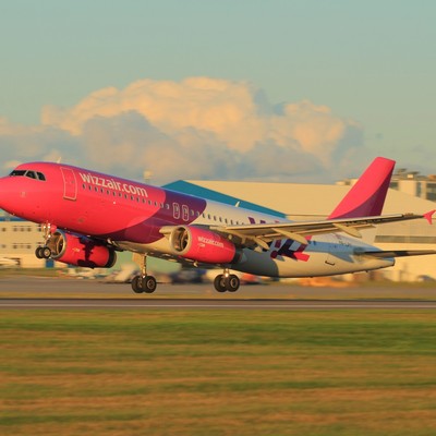 Airbus A320 mit der Kennung HA-LPD: Das Flugzeug gehörte zu den ersten sechs Flugzeugen von Wizz Air. 2014 musterte Wizz Air den Jet aus.