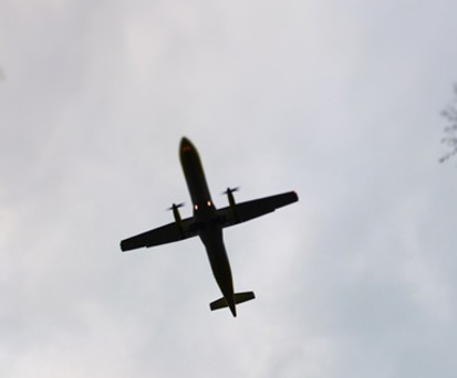 Flugzeug am Himmel: Viel dürften am Dienstag nicht pünktlich sein.