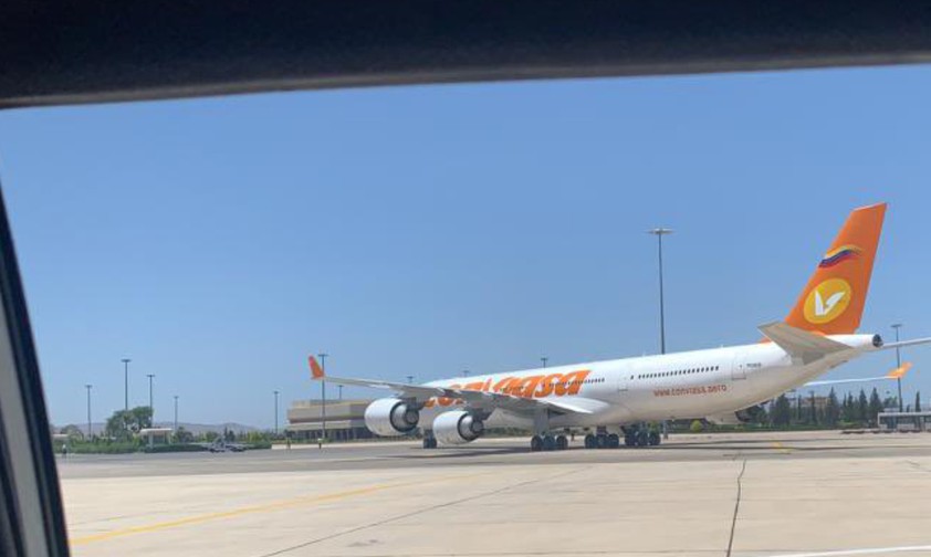 Conviasas Airbus A340-600 in Damaskus: Der Flug in die syrische Hauptstadt ...