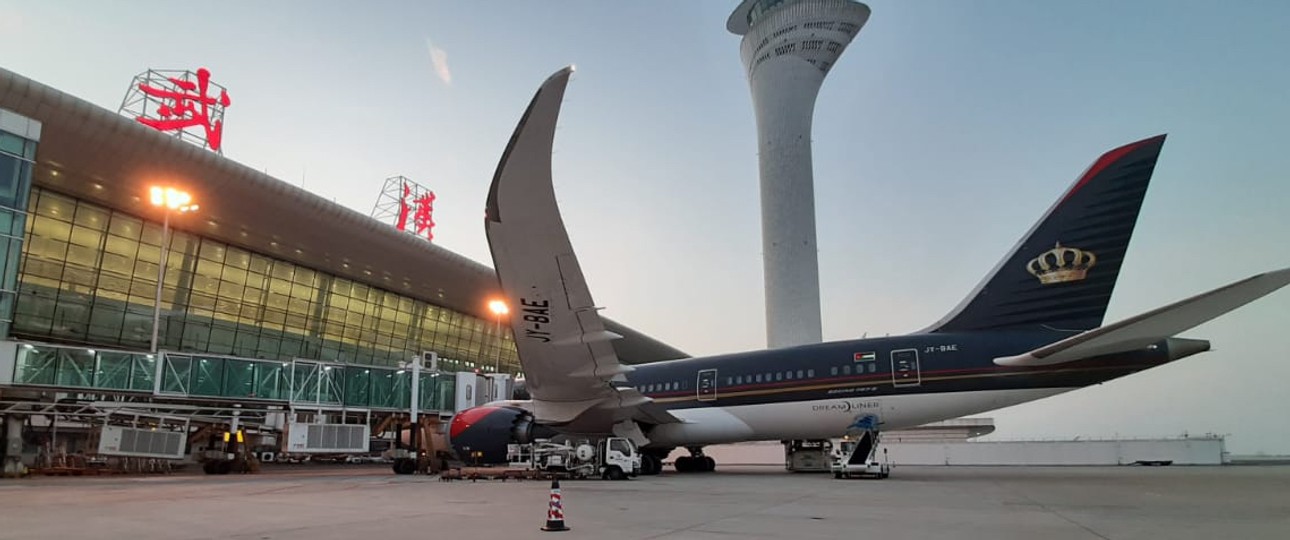 Der Dreamliner von Royal Jordanian Airlines in Wuhan.