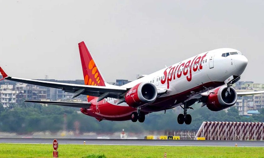 Boeing 737 von Spicejet: Airline-Chef Ajay Singh will  wieder hoch hinaus.