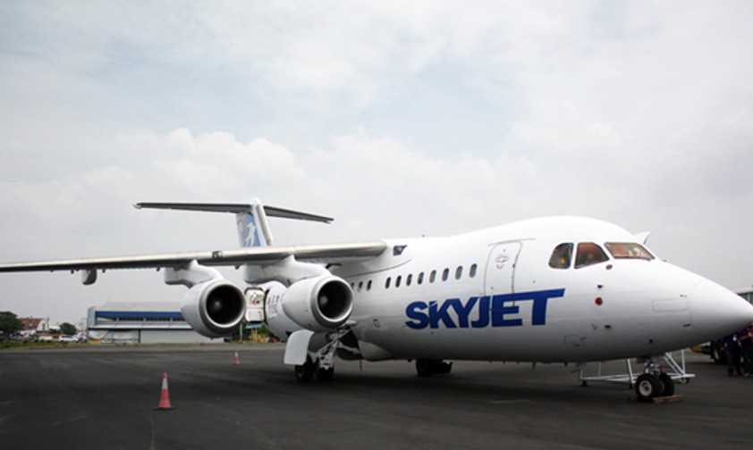 Mit dem Avro RJ85 fliegt Skyjet Flugplätze an, welche bisher kaum erschlossen waren.