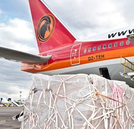 Boeing 777-300ER von TAAG: Der Flieger könnte in Europa bald auch außerhalb Portugals anzutreffen sein.