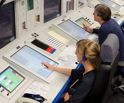 DFS-Kontrollzentrale München: Die Lotsinnen und Lotsen überwachen einen riesigen Luftraum.