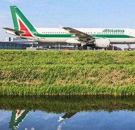Airbus A320 von Alitalia: Die Zukunft der Fluggesellschaft ist ungewisser denn je.