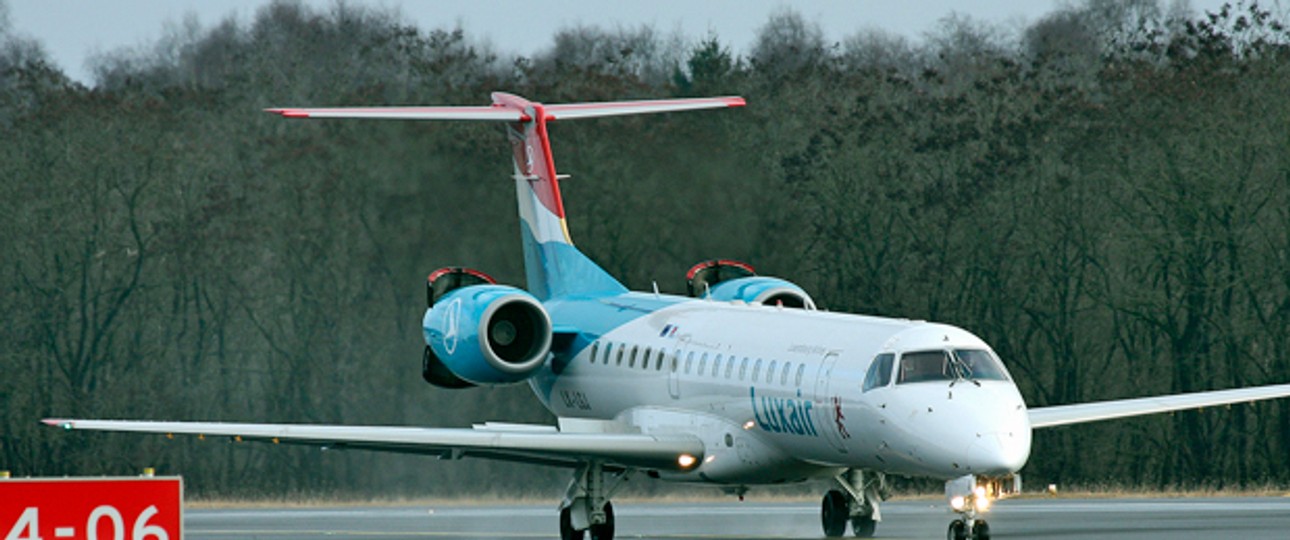 Embraer 145 von Luxair: Eine Stunde Verspätung.