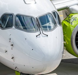 Ein Airbus A220-300 von Air Baltic: Auch für Swiss im Einsatz.