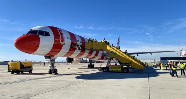 condor boeing 757 abschied wien 01