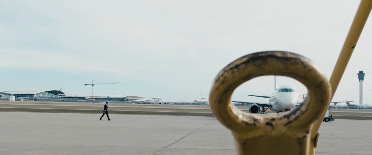 Pilot und ein Flugzeug von Republic Airways: Als deren Chef wollte Bedford die Regeln ändern.