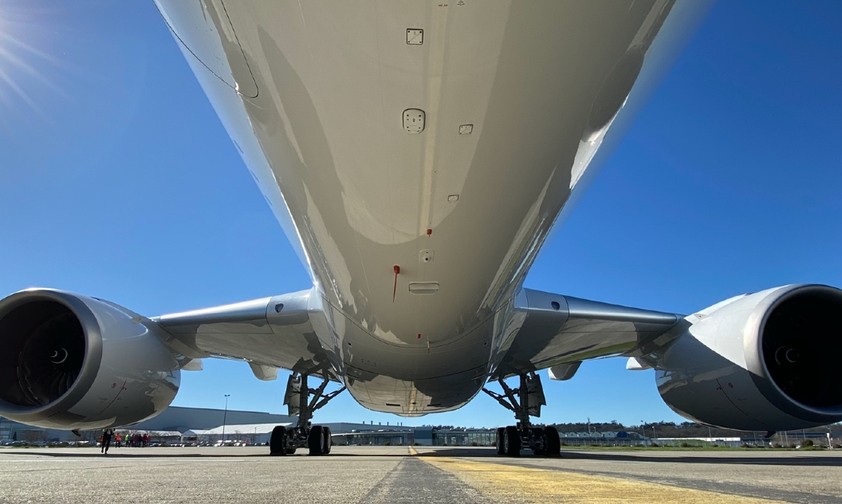 Der Airbus A350 mit der Seriennummer 390 steht in Toulouse bereit für den letztren großen Akt, den Abnahmeflug.