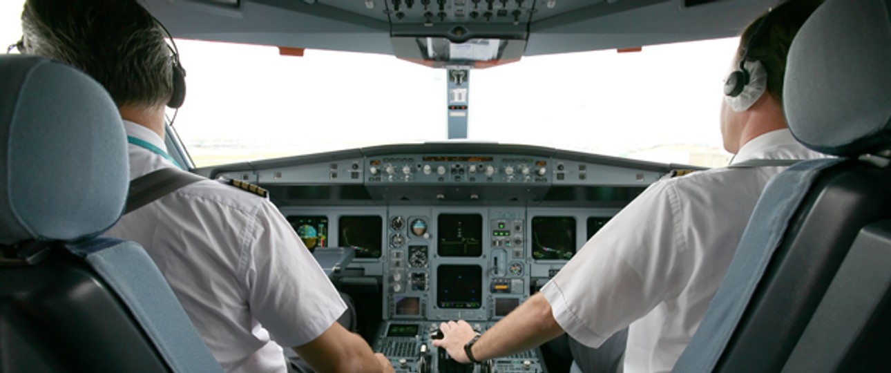 Piloten im Cockpit: Laut der Studie ist niemand von den Fehlern gefeit.