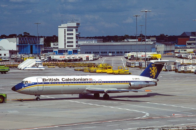 Insgesamt 29 BAC 1-11 bildeten das Rückgrat des europäischen Linienverkehrs der BCAL British Caledonian Airways. Die BAC 1-11-501EX G-AWYS flog bis zur Übernahme der BCAL durch British Airways im Jahre 1988 in den Farben des «lion rampant», des zügellosen Löwen, dem königlichen schottischen Wappentier (Frankfurt, 22.6.85).