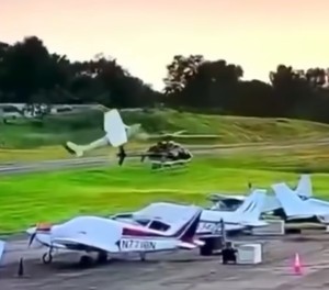 Der Moment bevor das Kleinflugzeug mit dem Helikopter Kollidiert: Jetzt ist der NTSB-Bericht erschienen.