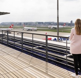 Knapp hinter der Top Ten landet der Flughafen Zürich. Eine Bewertung von 7,72 reicht für Rang 12.