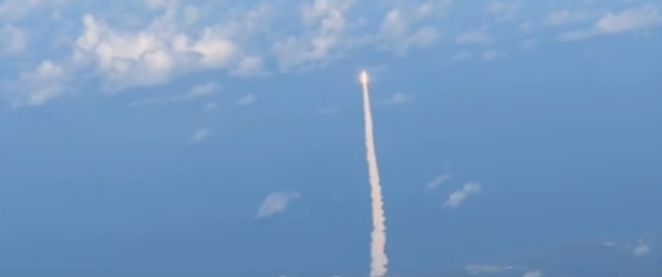 Der Raketenstart aus dem Flugzeug gesehen: Das Video dazu sehen Sie unten im Artikel.
