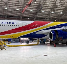 Der zweite Airbus A340-300 von Legend Airlines: Flog vorher für Air Belgium, ebenso wie ...