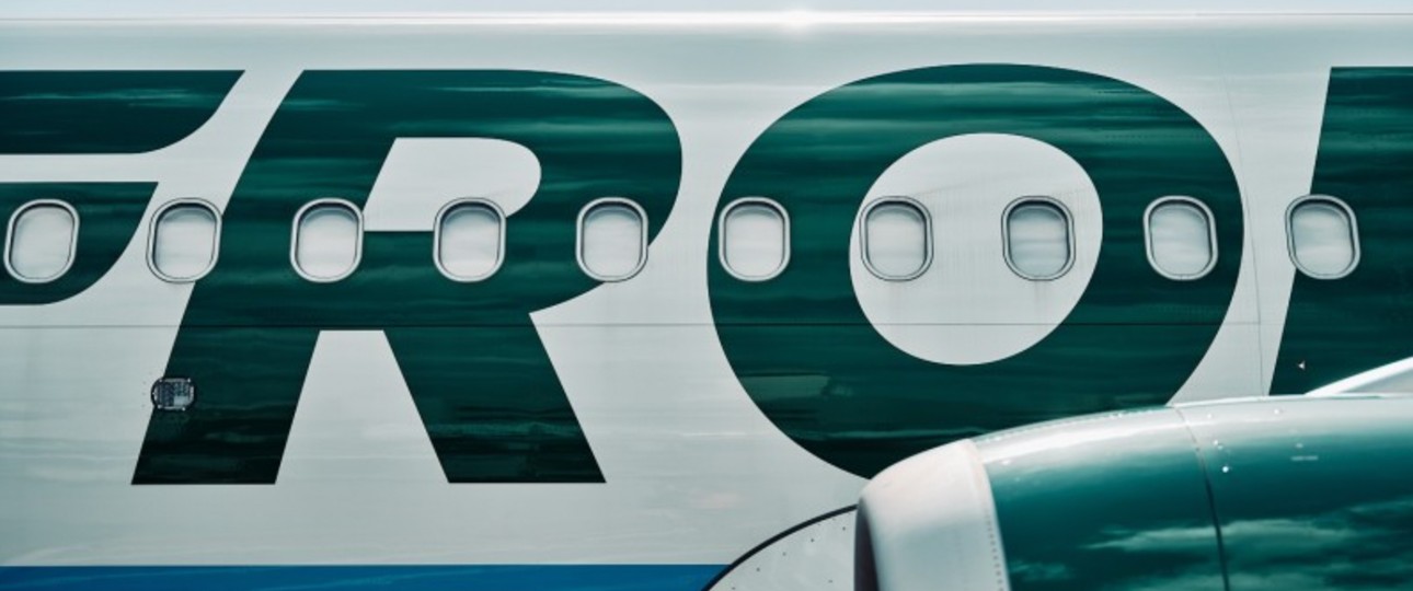 Flieger von Frontier: Der US-Billigflieger hat neue Anreize für die Einhaltung der Hangepäckregeln geschaffen.