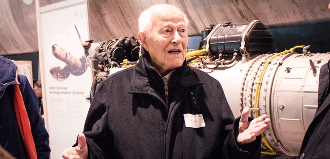 Testpilot Gerhard Güttel führte nur zwei Flüge mit der Baade 152 durch. Stolz erzählt der 94-Jährige über seine Erfahrungen aus dem Programm.