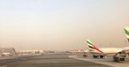 Flugzeuge von Emirates in Dubai: Weniger Kapazität.