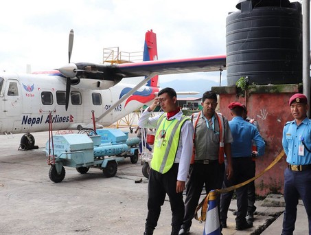Harbin Y12 von Nepal Airlines: Chinesische Regionalflieger verursachten Verluste.