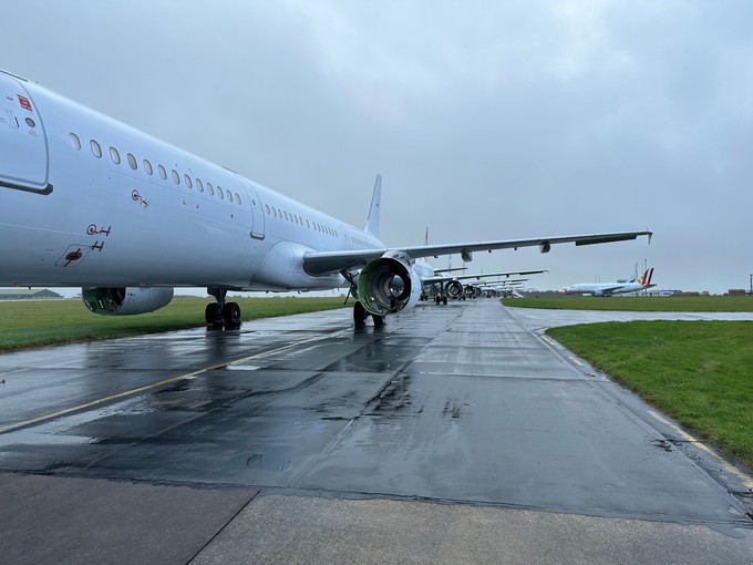 Ein Flugzeug, das früher für eine deutsche Airline flog.