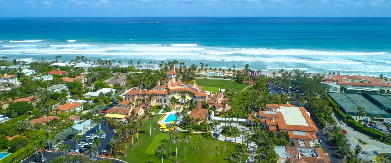 Lufttaufnahme von Mar a Lago: Die Sperrzone um den Wohnort des US-Präsidenten sorgt für Ärger.