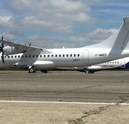 Die beiden ATR 72 in Toulouse: Eine Maschine ist bereits in den Farben von Cubana lackiert.