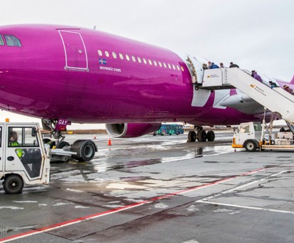 Flieger von Wow Air: Werden werden wieder Jets in diesen Farben abheben?