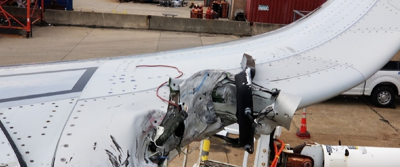 Der Schaden am A321 von American Airlines: Kennzeichen N114NN.