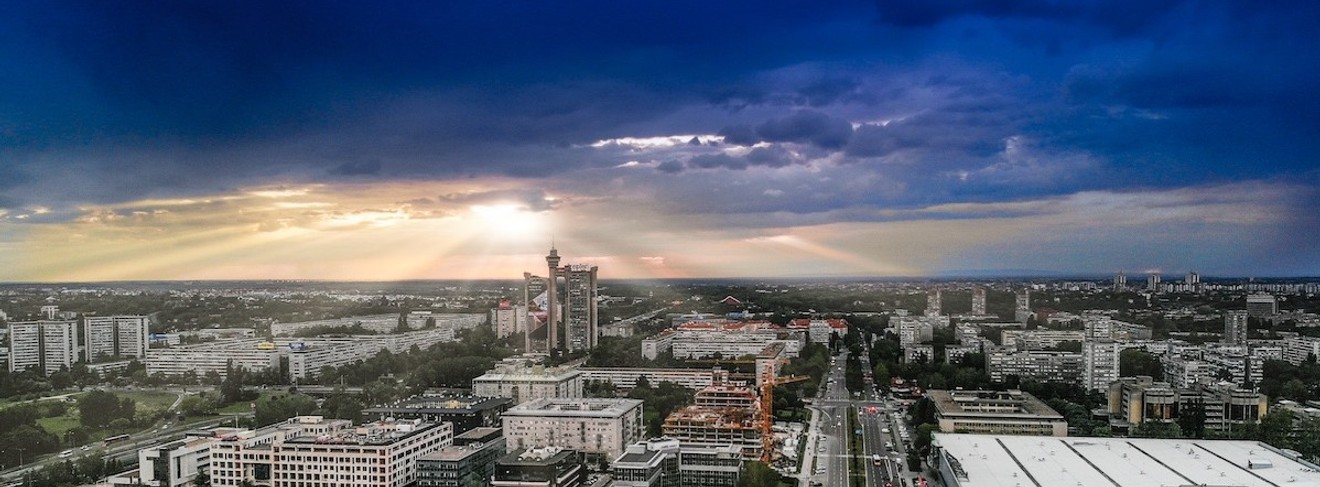 Blick über Neu-Belgrad, das für seine Architektur bekannt ist
