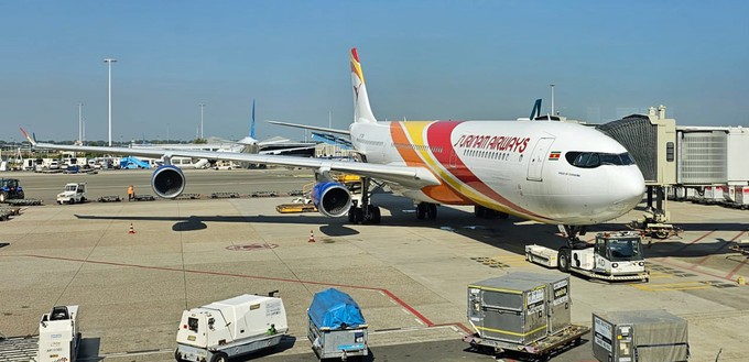 Airbus A340-300 von Surinam Airways.