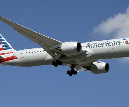 Boeing 787 von American Airlines: Einige Dreamliner brauchen Flügelinspektionen.