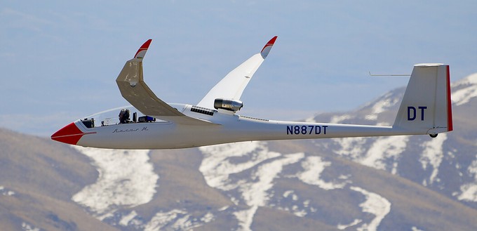 Der erste Flug des Projektes Blue Condor: Der Segelflieger ...