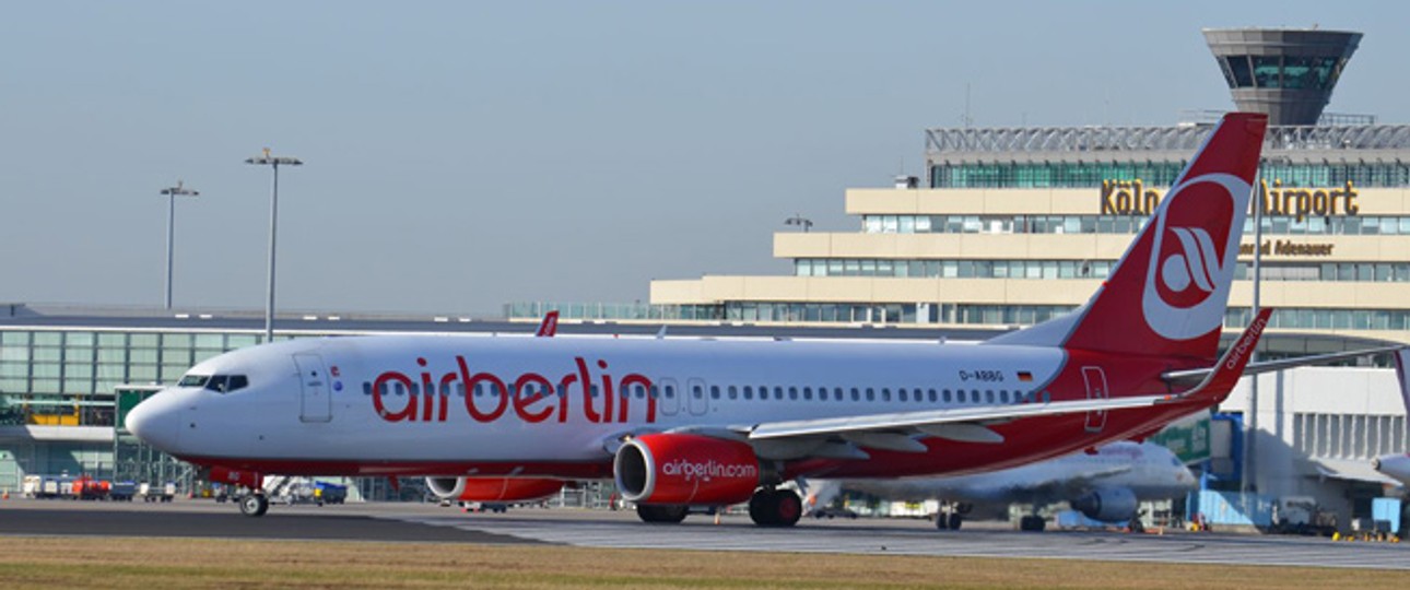 Flieger von Air Berlin am Flughafen Köln/Bonn: Womit reisen jetzt die Ministerialbeamten?