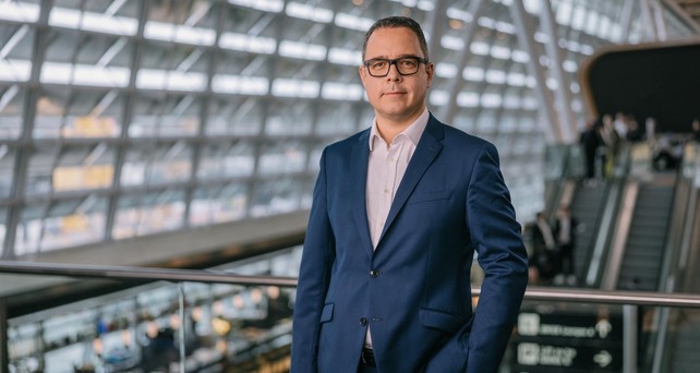 lukas brosi flughafen zuerich