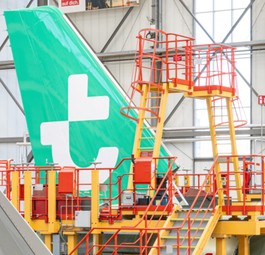 Heckflosse mit neuer Transavia-Bemalung: Ab Ende 2025 am Himmel zu sehen.