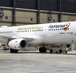 Und der Airbus A321 D-AISQ, der als «Mannschaftsflieger» in Russland diente.