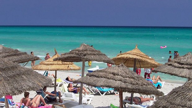 Strand in Tunesien: Massiv weniger Touristen seit den Unruhen.