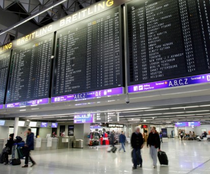 Auch der größte deutsche Flughafen in Frankfurt steht auf Stufe 3.