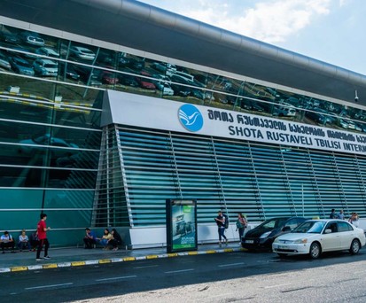 Der  Flughafen Tiflis: Die Pläne gefallen nicht allen.