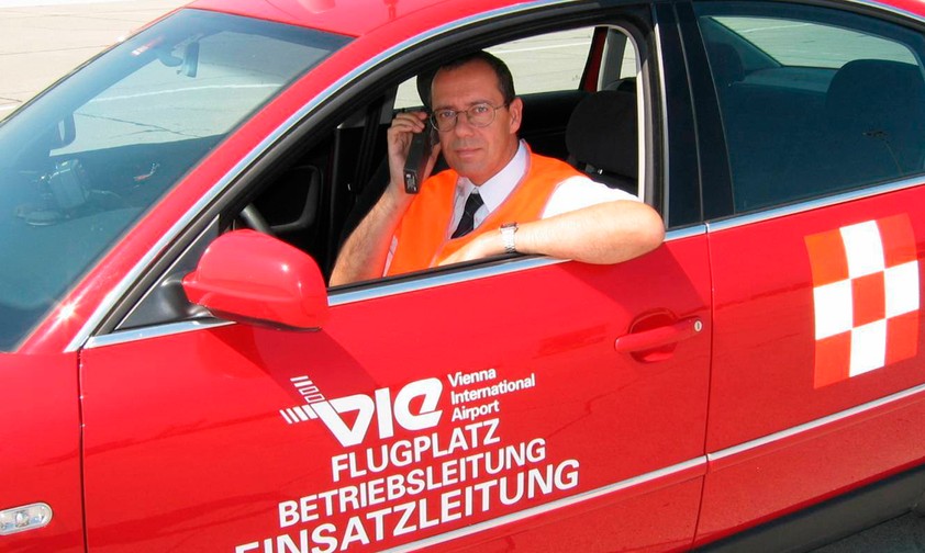 Gerhard Gruber als Betriebsleiter am Flughafen Wien.