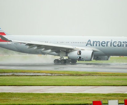 Platz 19: American Airlines. Die Airline erhöhte die Emissionen nach der Fusion mit US Airways allein schon wegen der Größe. Emissionen an Treibhausgasen 2014: 42 Millionen Tonnen.