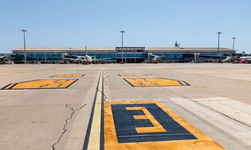 Flughafen Menorca: Hier stieg der Junge ins falsche Flugzeug.