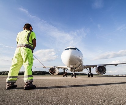 Flughafen Friedrichshafen: Braucht Geld.