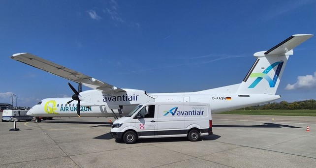 De Havilland Canada Dash 8-400 von Air Uniqon: Die Flüge werden von Avanti Air durchgeführt.