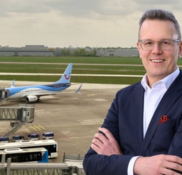 flughafen hannover martin roll tuifly